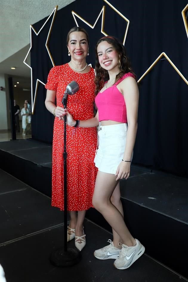 Anel Zúñiga y Roberta Salinas
