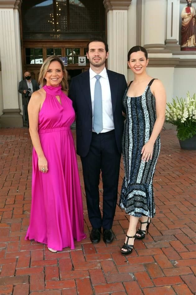 Cecilia Rodríguez de Kane, Pablo Kane y Barbara Rodríguez de Kane