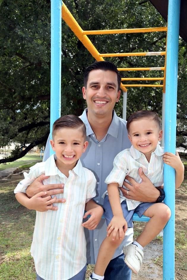 Óscar Garza López, Eduardo Garza Aguilar y Mariano Garza Aguilar