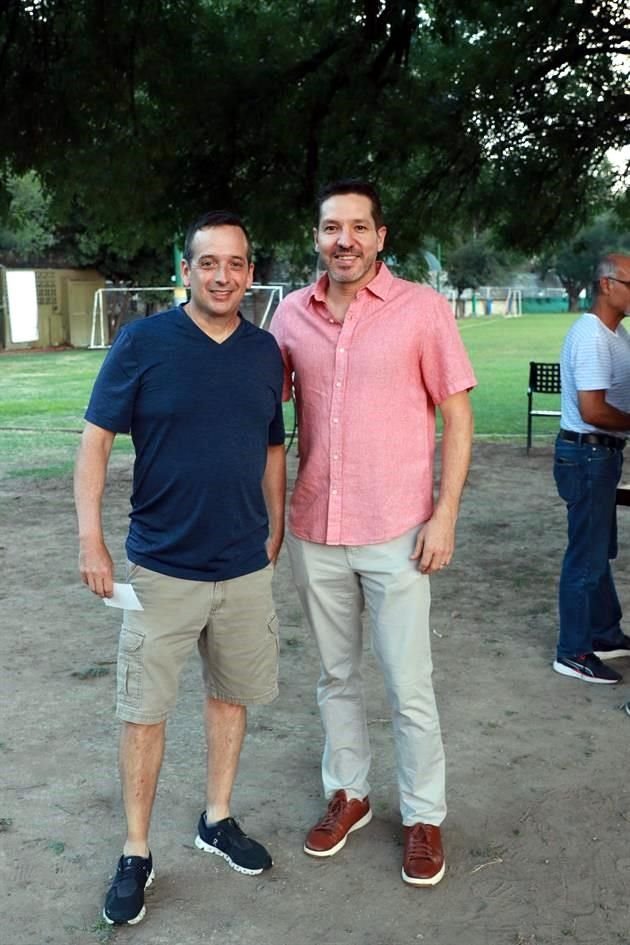 Adrián Nuño y Alberto Dosal