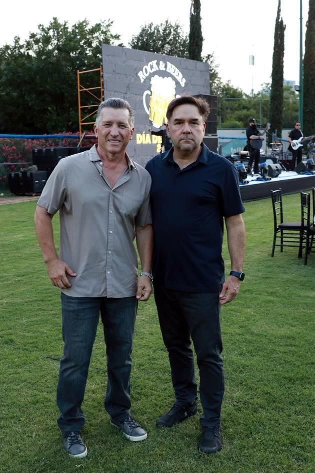 Luis Flores Garza y Ángel Garza Carranza