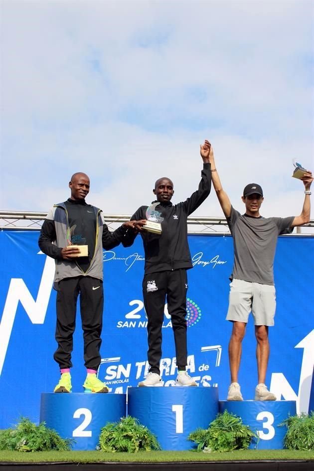 Ganadores: Rodgers O. Gesabwa, Alfred K, Cherop, y Milton Alberto Flores