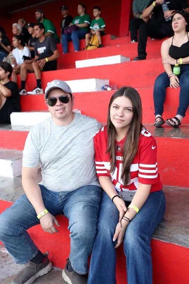 Juan Echavarría y Romina Echavarría