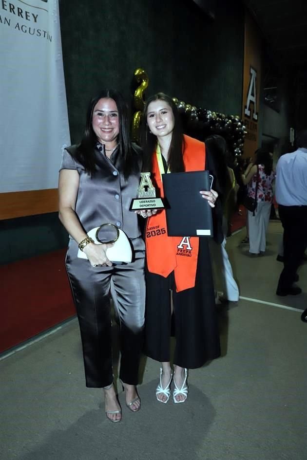 Alejandra de Guzmán y Fernanda Guzmán