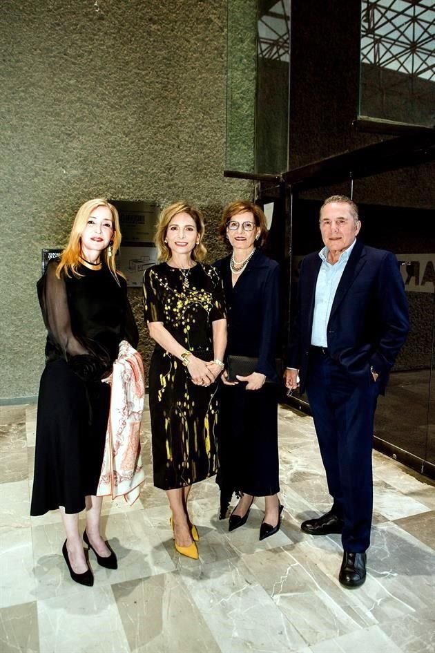 Bárbara Herrera de Garza, Clara de Quintanilla, Clara Polanco y Carlos Quintanilla