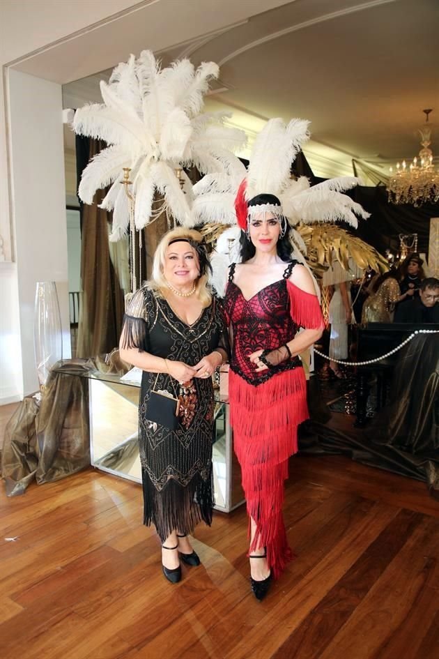 Marina Benavides de Castilla y Martha Martínez de Ruiz