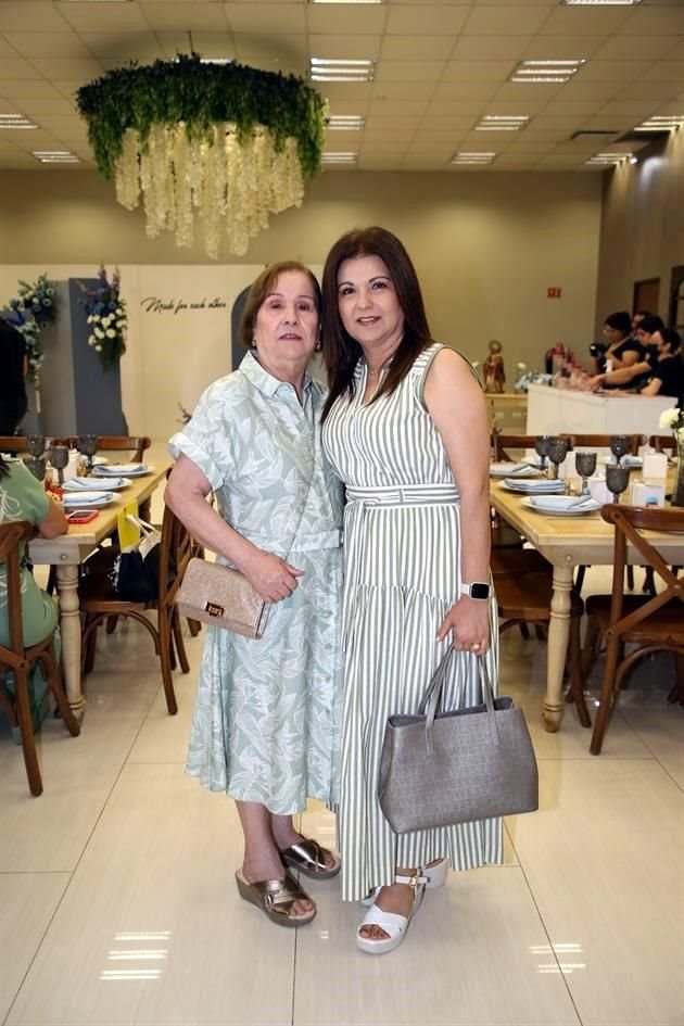 María Luisa Rodríguez y Carmen Alanís