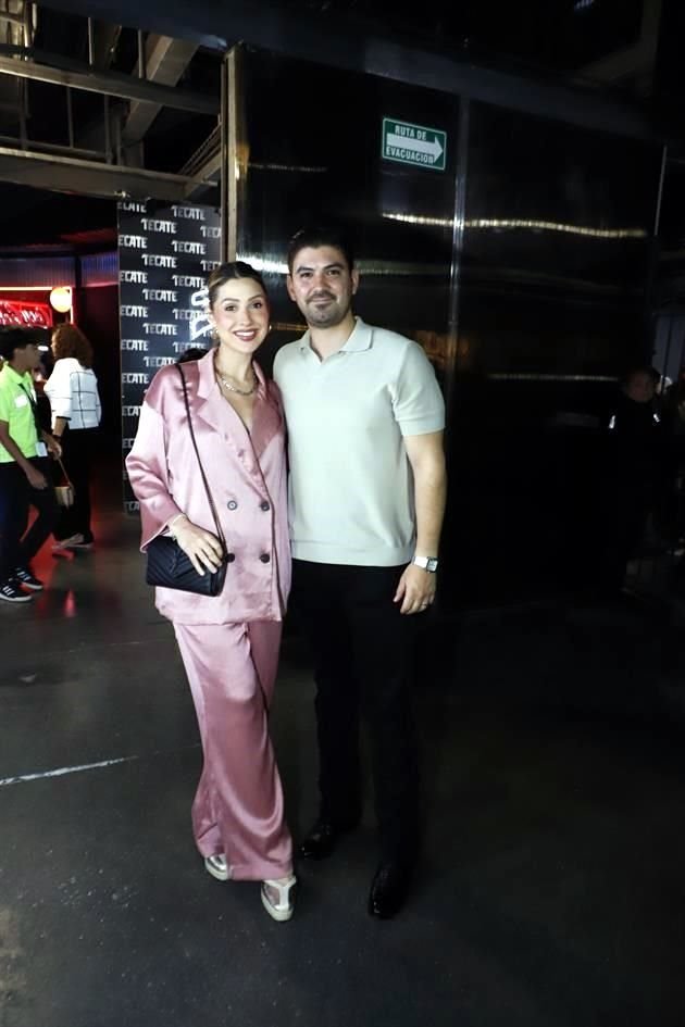 Valeria Alanís y Édgar Hernández
