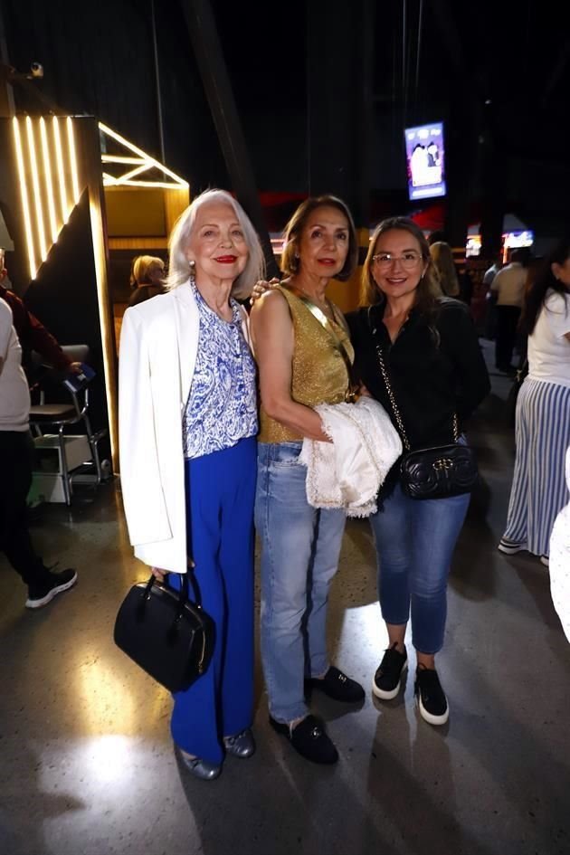 María Enriqueta Rodríguez, Nena Rodríguez de Garza y Karla Barreda