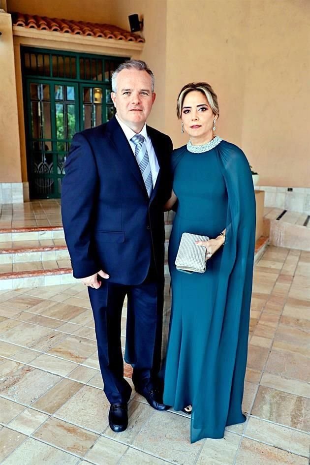 Jorge Díaz y Elizabeth de Díaz