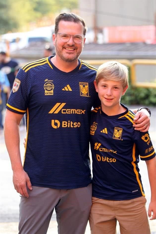 Alfredo Martínez y Alfredo Martínez Jr.