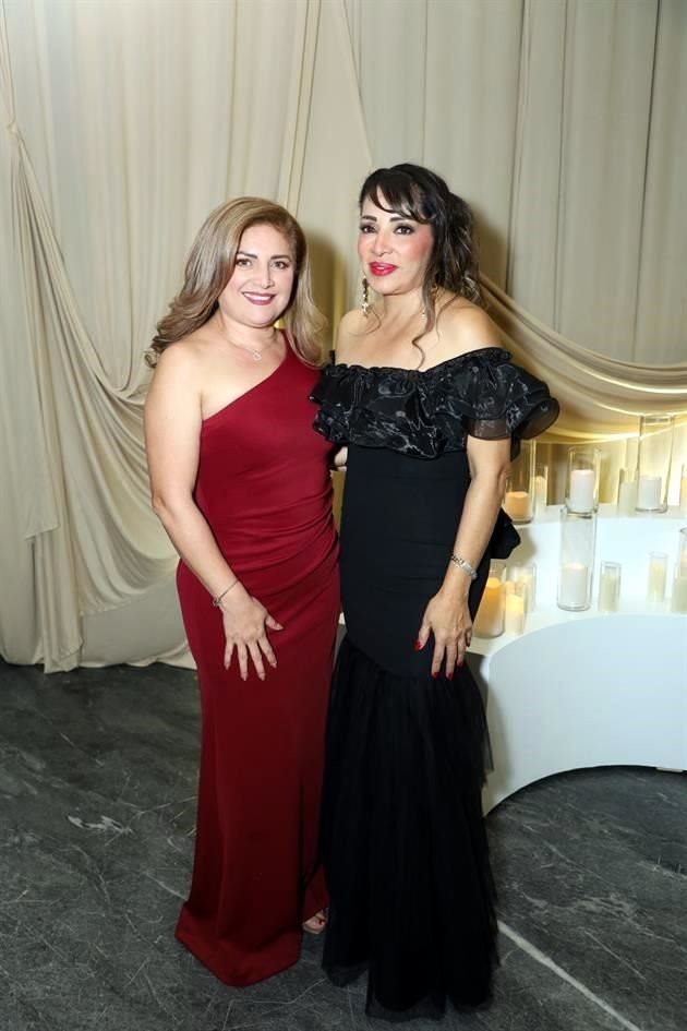 Aurora Orozco de Garza y Margarita Hernández de Garza