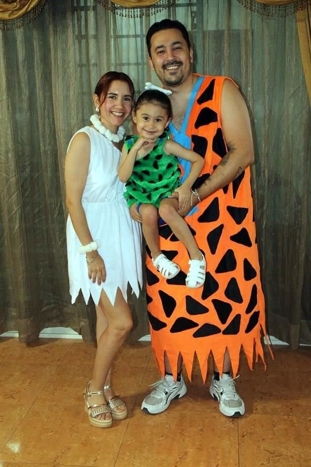 Dayana Charles, Isabella Alejo y David Alejo