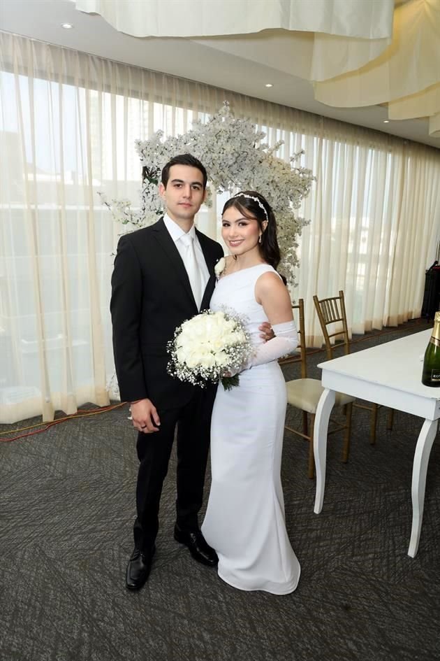 Sergio Alberto Zavala Pérez e Ilse Vanessa Torres Granados