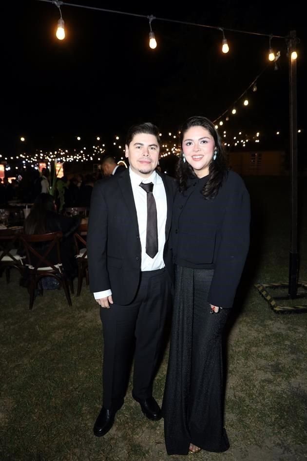 Mario Tavarez y Gabriela Salas