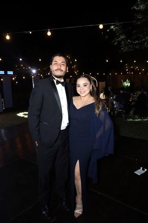 Eduardo Muñiz y Cynthia Lafaire