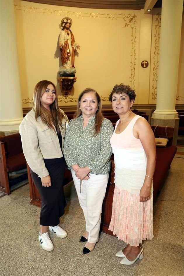 Mariana Miranda, Nora Ortiz y Guadalupe Ortiz