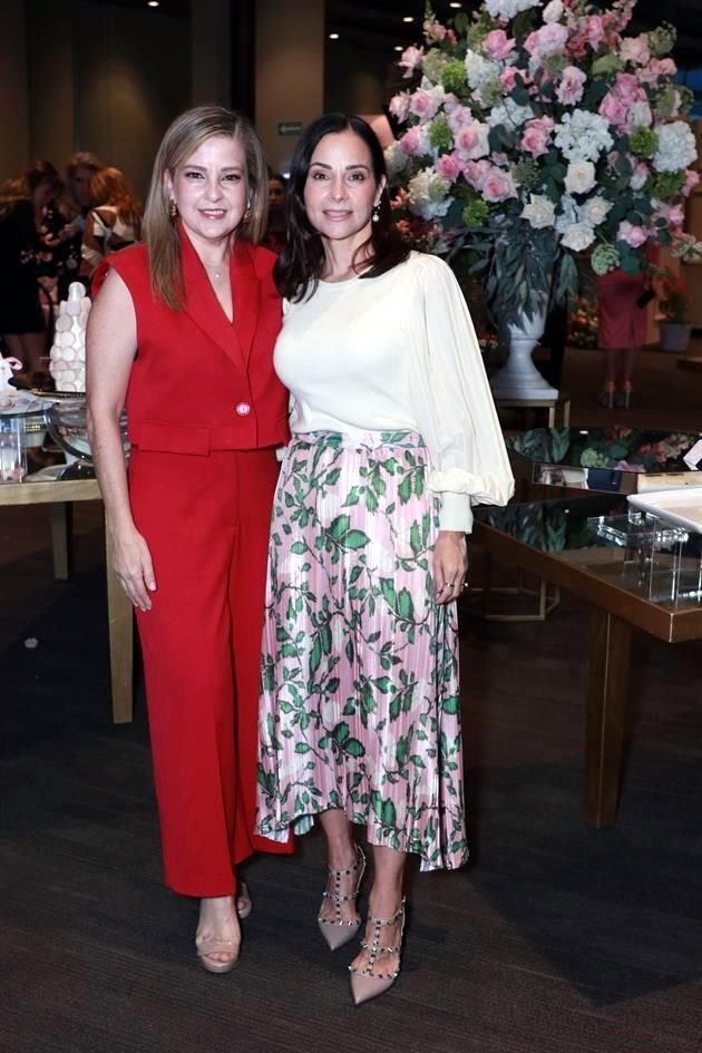 Martha Chapa y Laura Robles