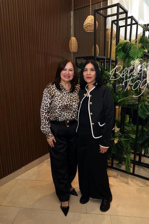 Lupita García y Norma de García