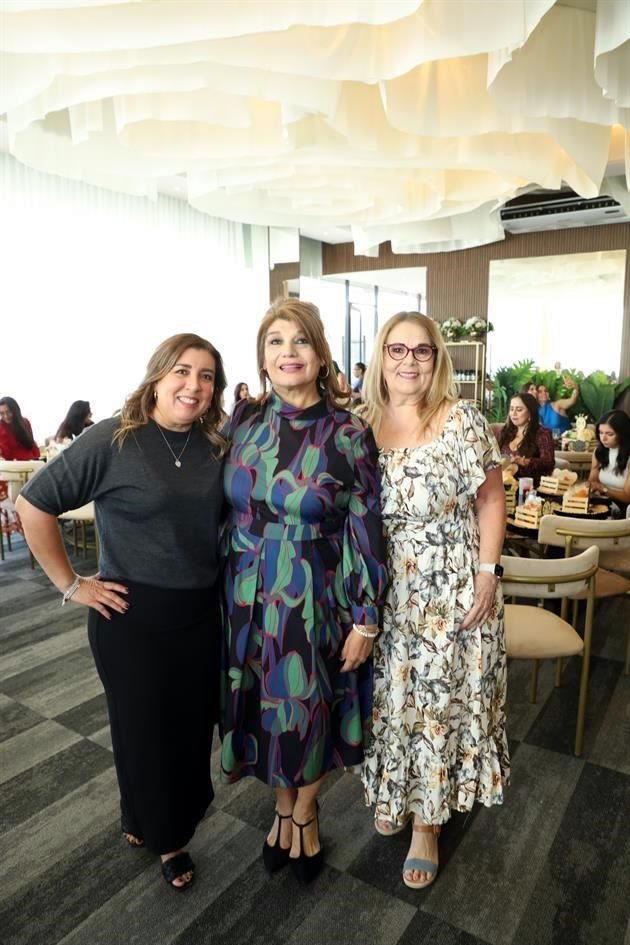 Maritza del Ríos Cristy Martínez y Carmen Cantú