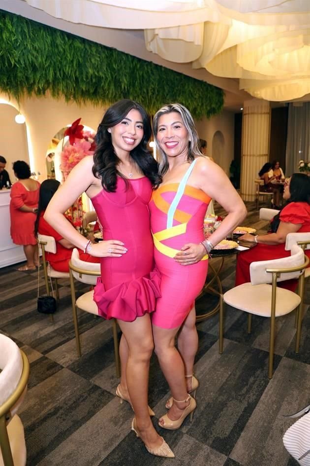 Valeria Jaramillo y Maricarmen Covarrubias