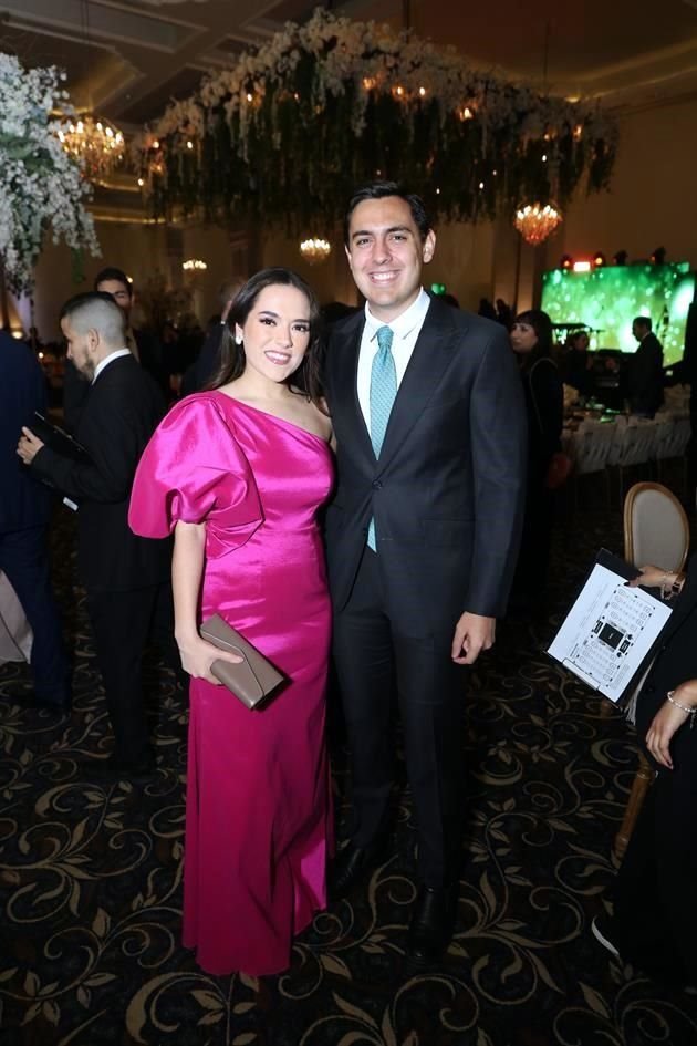 Vianey Zambrano de Garza y César Garza Arredondo