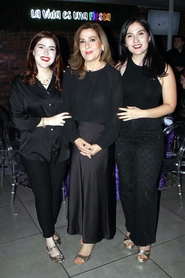 Gaby Elizondo, Norma Marroquín y Norma Elizondo