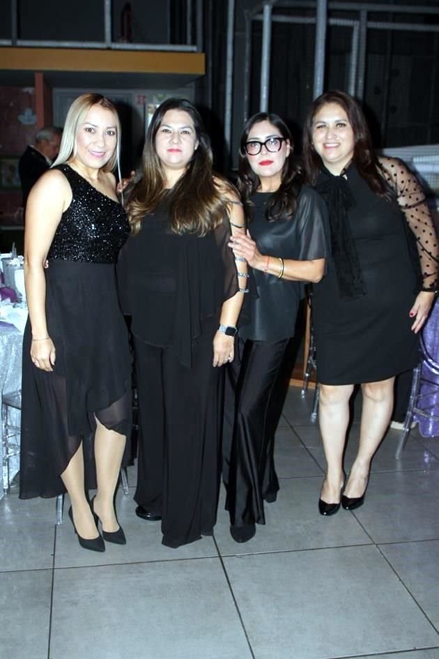 Martha Sustaita, Elizabeth Garza, Anel Valadez y Lolis Tristán