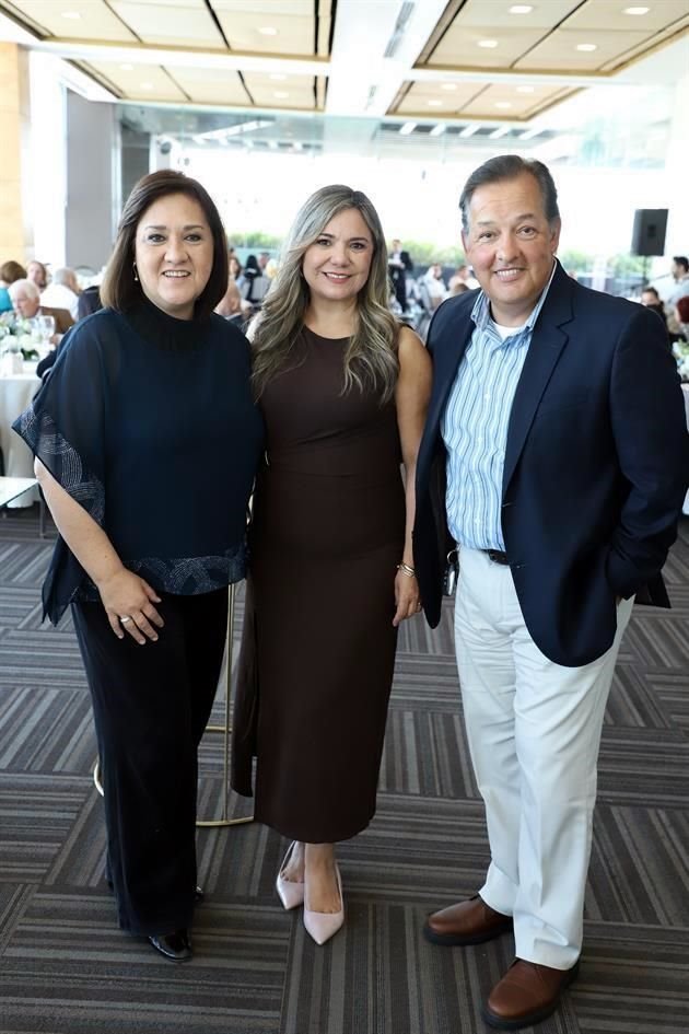 Sonia García, Gabriela Treviño y Ricardo García