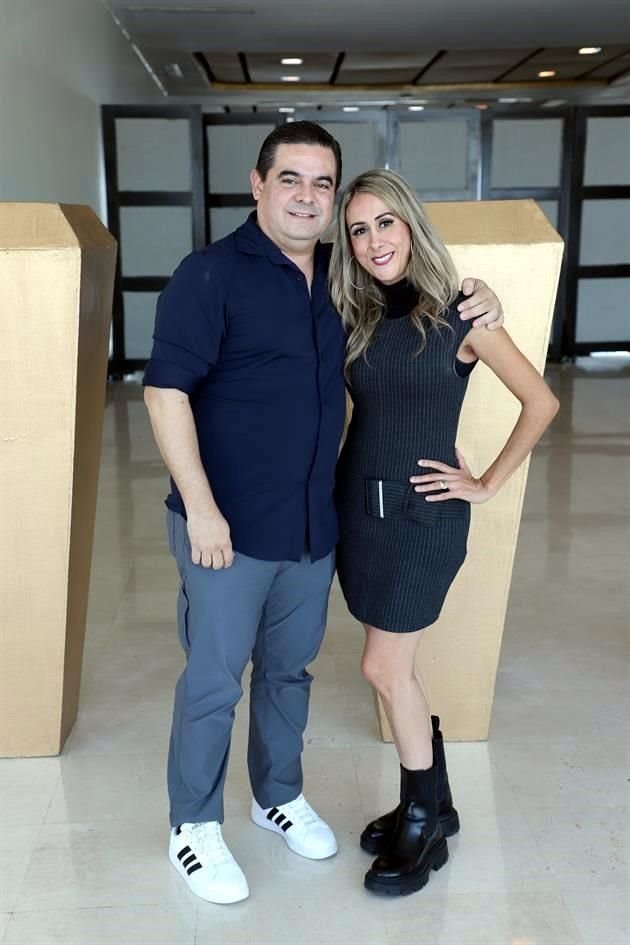Eduardo Lozano y Priscila Benavides