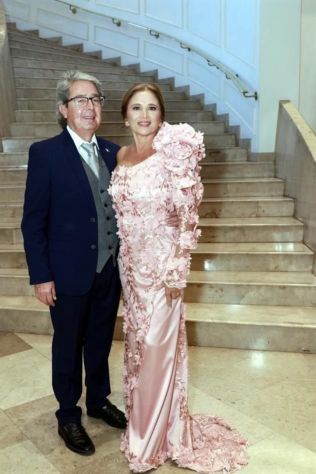 Luis Meléndez Oceguera y Ana Schiaffino de Meléndez