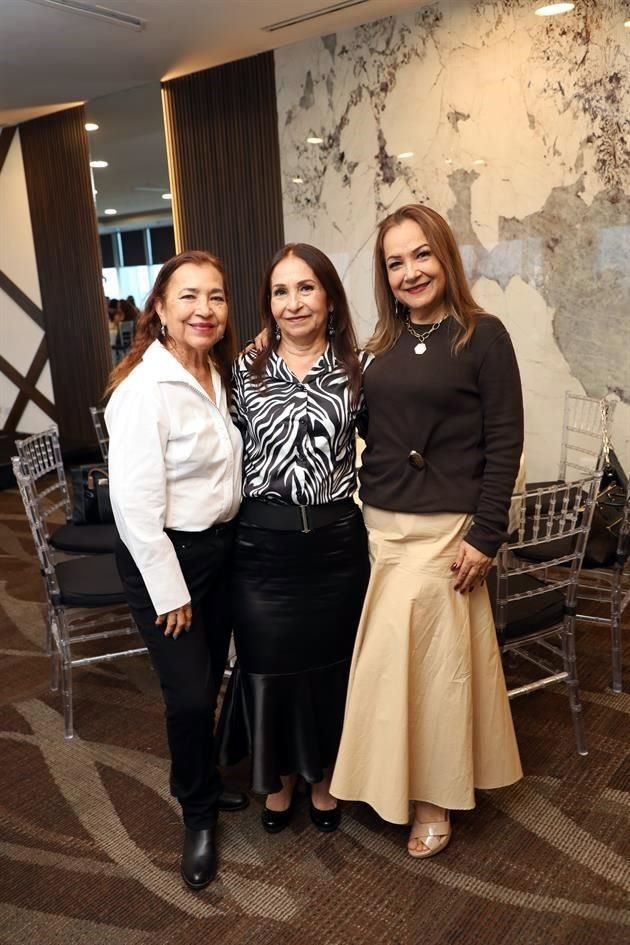 Mirthala González, Martha González y Maritza González