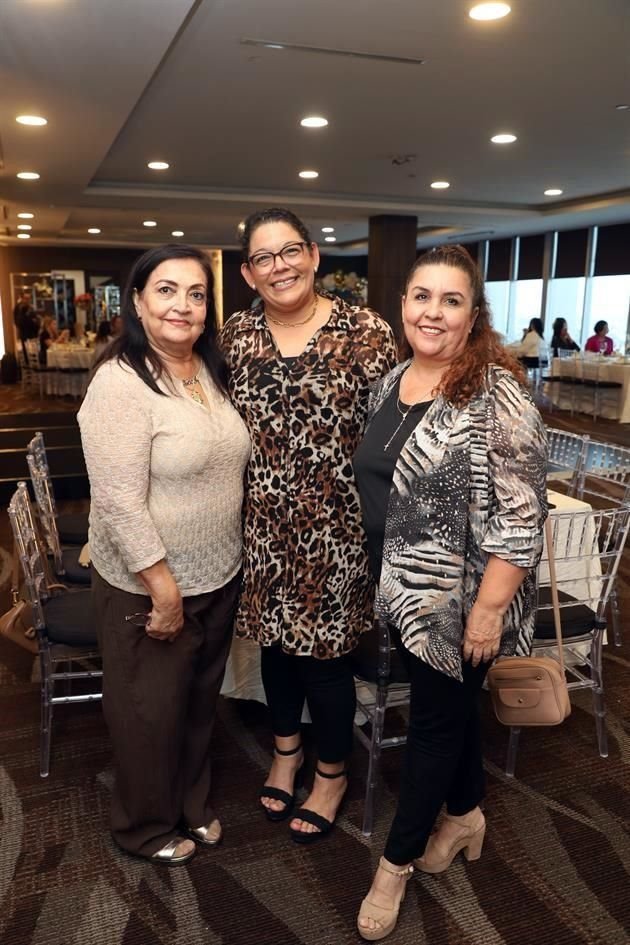Margarita Guevara de Loredo, Reni Villasana de García y Martha Elena Garza Maldonado