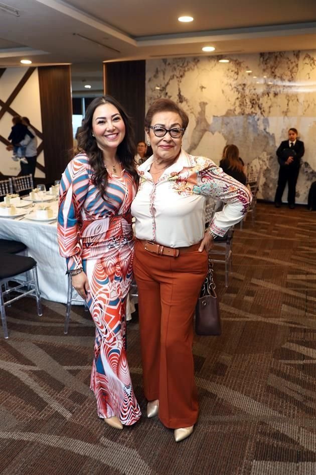 Mónica Rodríguez y Olivia de la Rosa