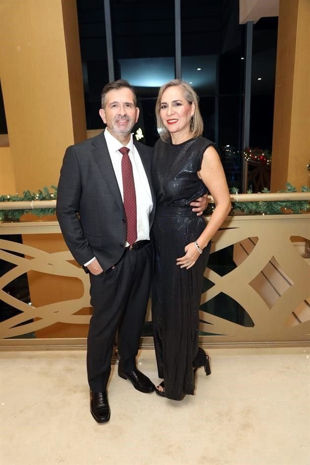 Paul Medina y Edith Loya