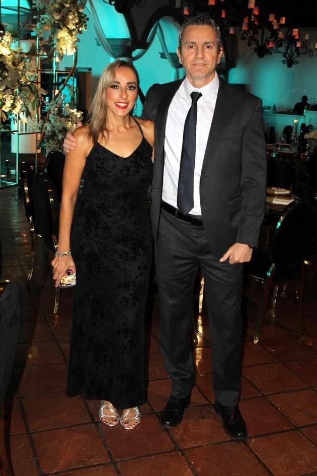 Gabriela Aguilera y José Luis Girón