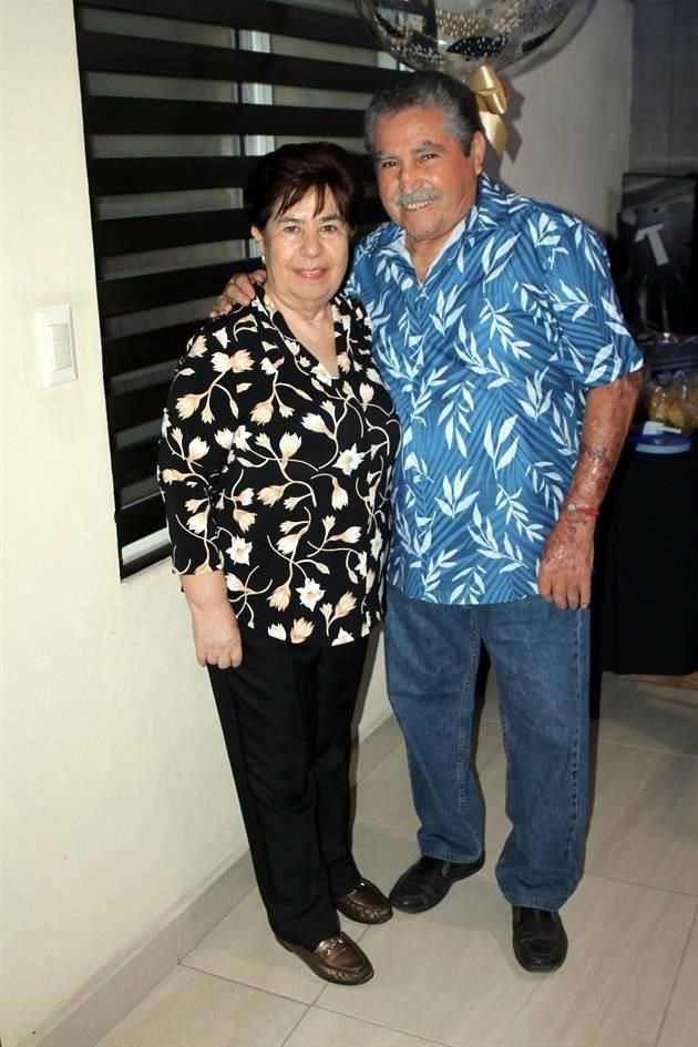 Isabel Garza y Félix Torres