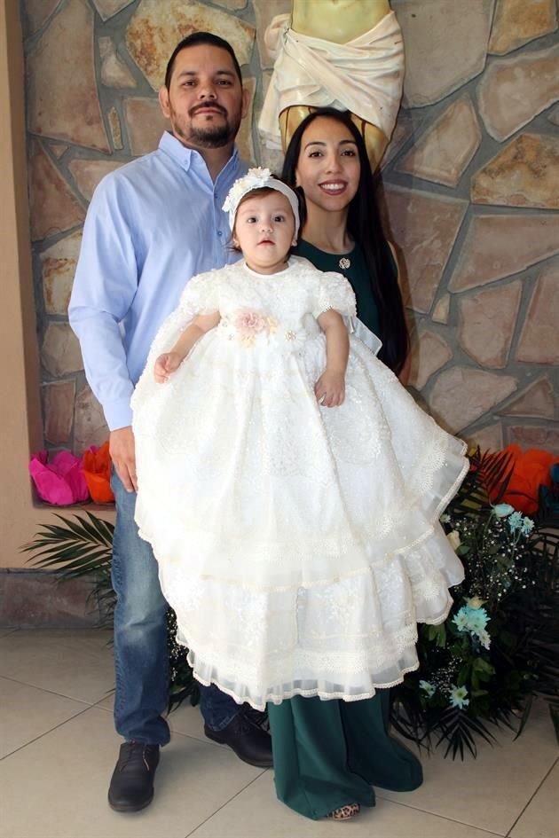 Moisés Vázquez González, Andrea Reyna Espinoza y Rebeca Vázquez Reyna