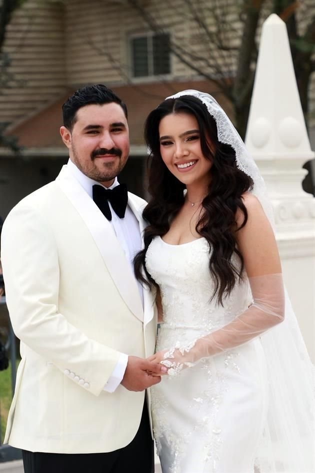 Maximiano Carbajal Pedraza y Alexa Valeria Rodríguez Donías