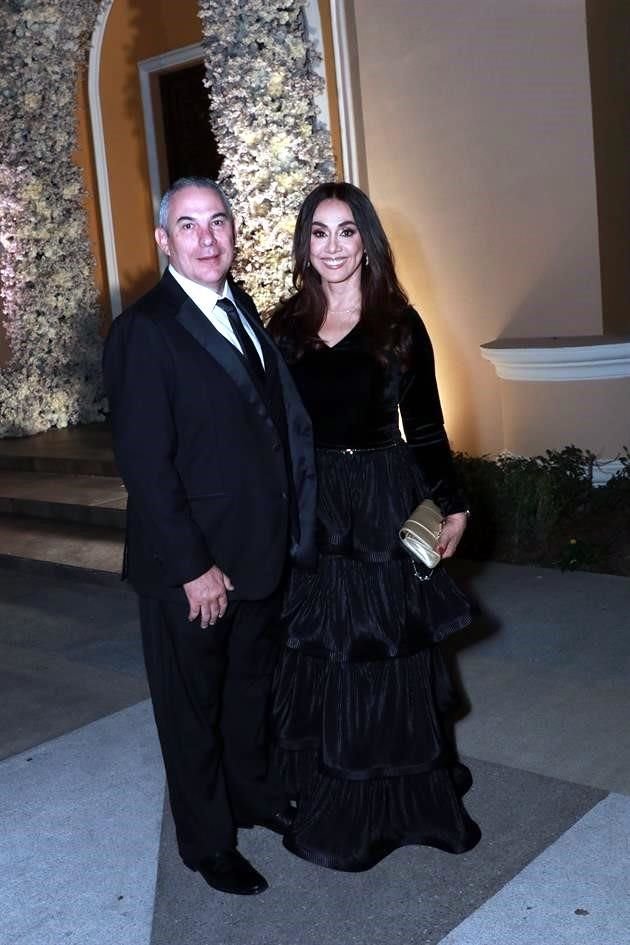 Gerardo Elizondo y  Rosy Lozano de Elizondo
