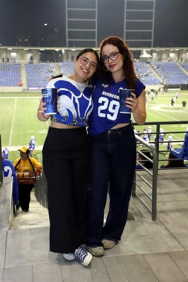 Daniela León y Karla Mery