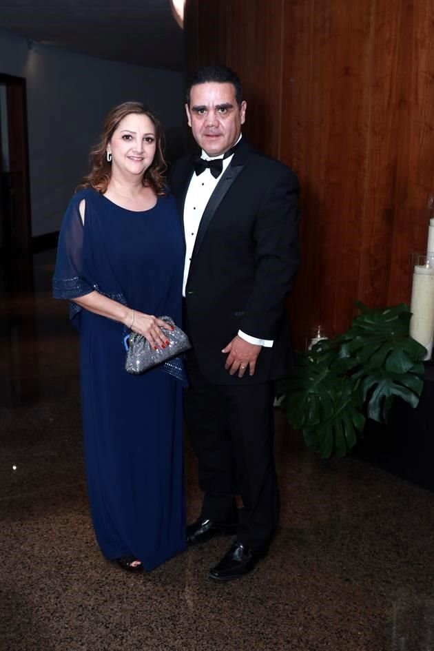 Karla Hernández y Eugenio Guajardo