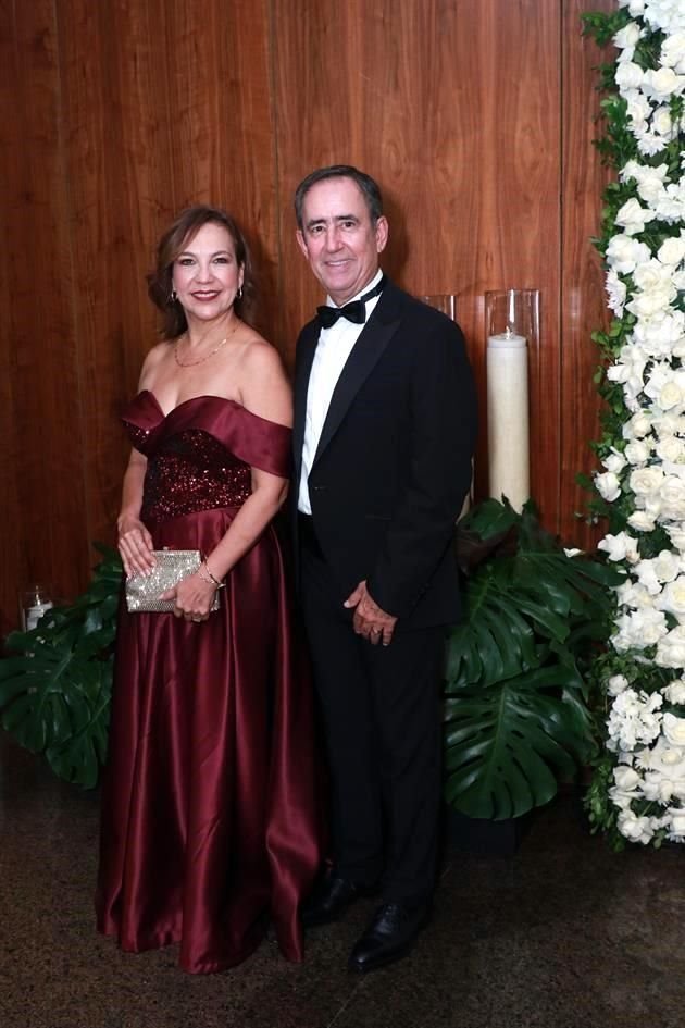 Eva Garza y Juan José Pedroza