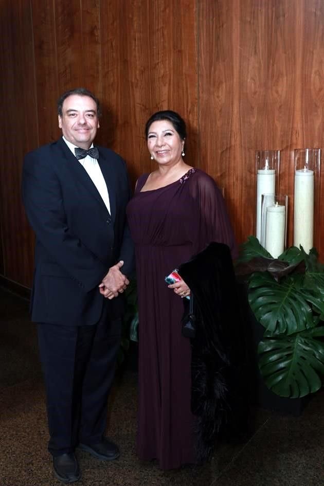 Yan Pupin y Gabriela Garza