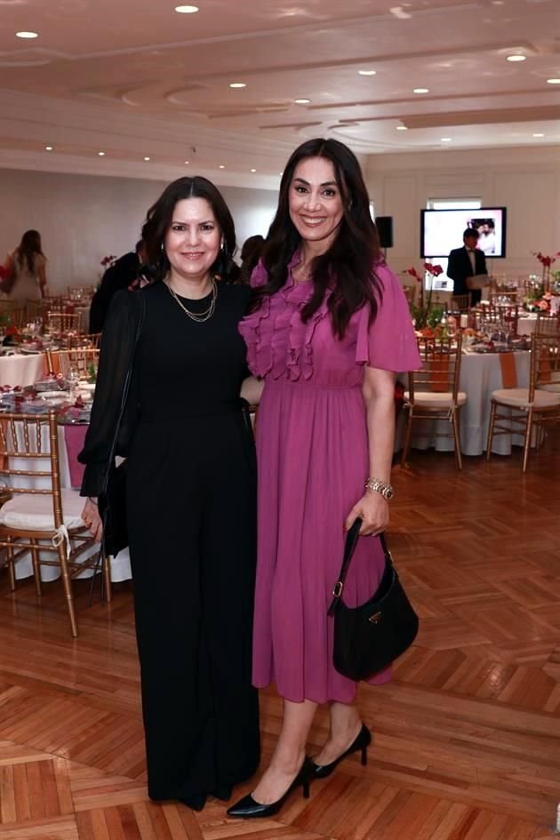 Luly de Sáenz y  Rosy Lozano de Elizondo