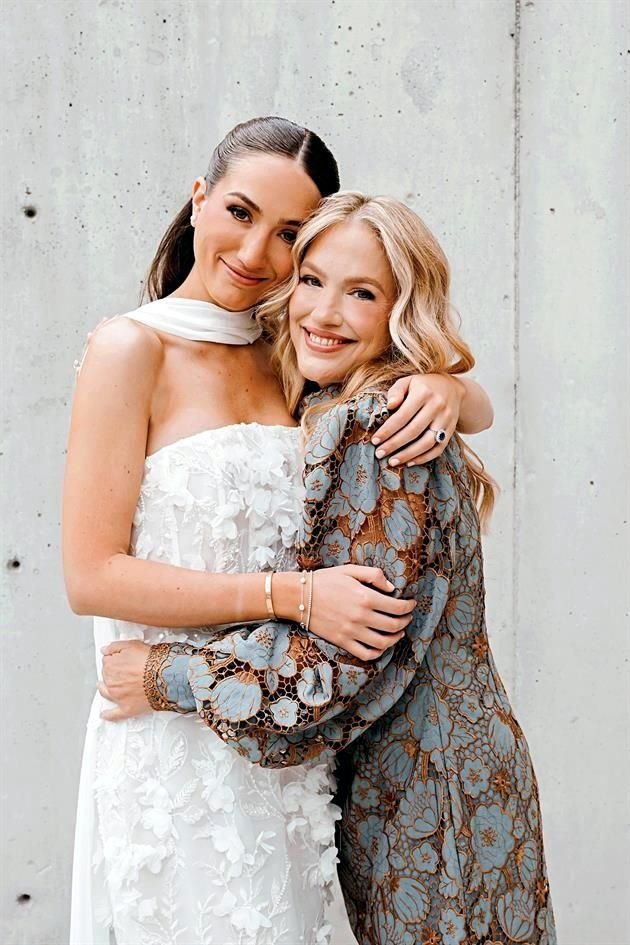 Con su mamá, Roberta Domínguez Caballero