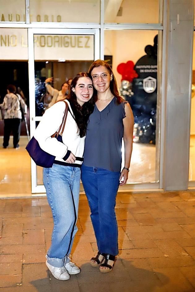 Terina Alanís Martínez y Terina Martínez de Alanís