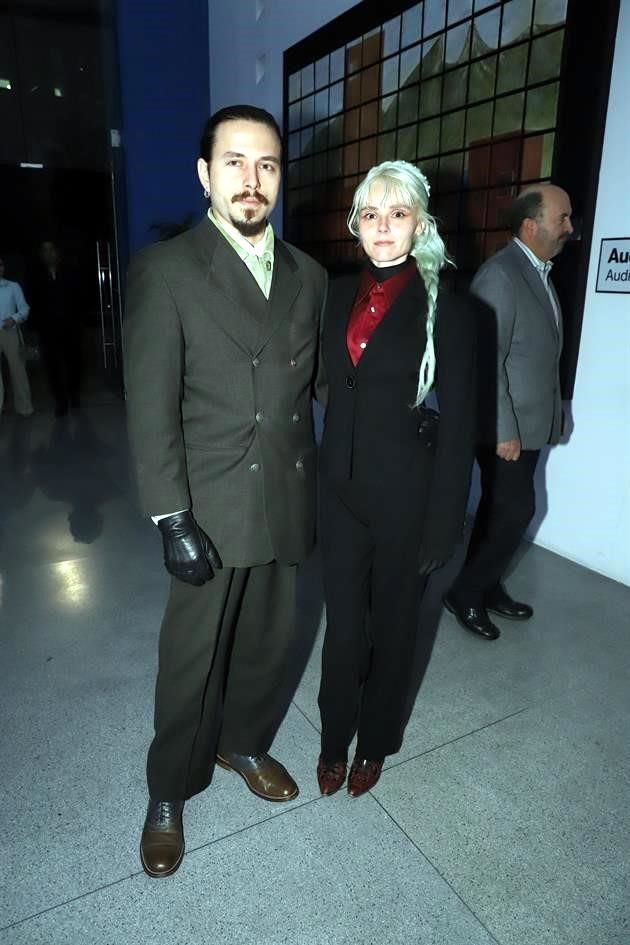 Brando López y Victoria Velarde