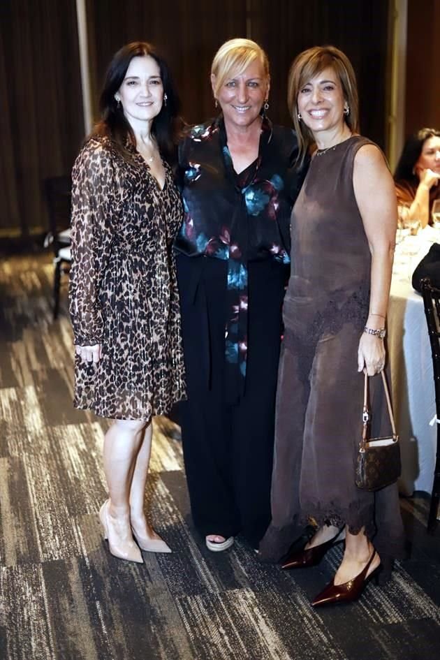Olga Cavazos, Alicia Náder y Cecilia Filizola de Llaguno