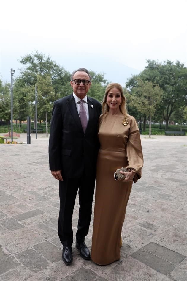 Fernando Medrano y Balbina Herrera de Medrano